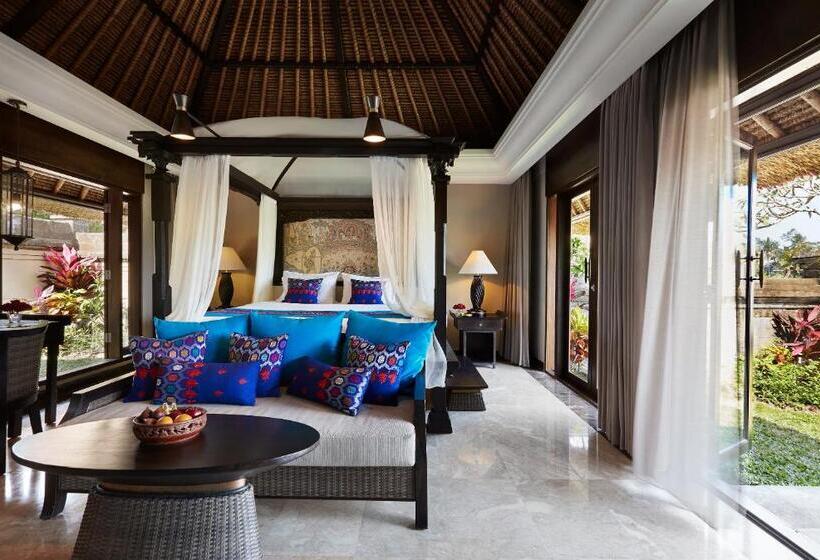 リゾートホテル Kamandalu Ubud