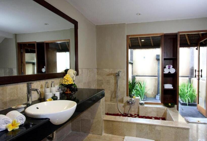 リゾートホテル Kamandalu Ubud