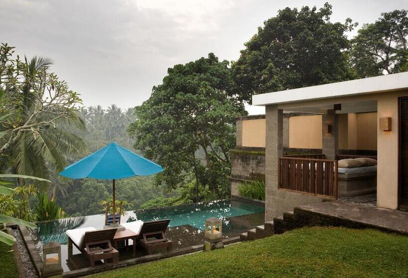 リゾートホテル Kamandalu Ubud