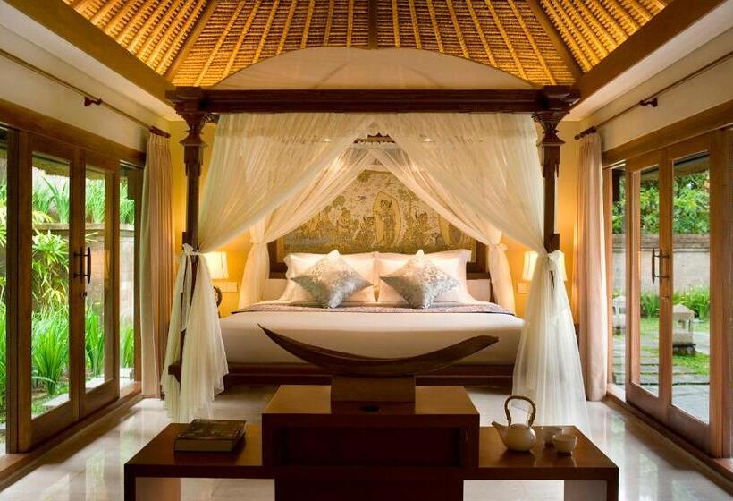 リゾートホテル Kamandalu Ubud