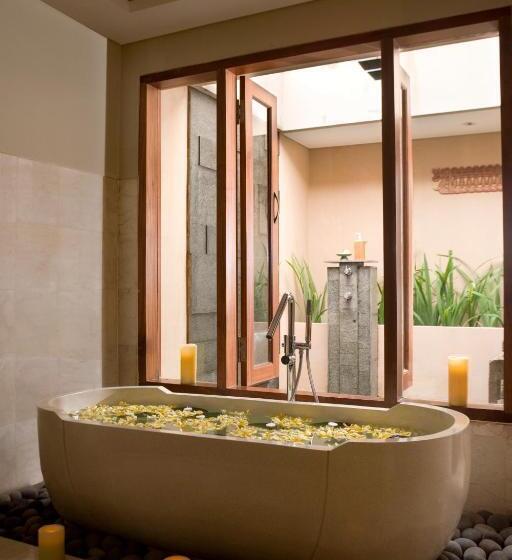 リゾートホテル Kamandalu Ubud