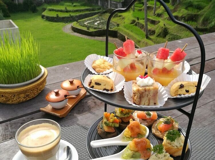 リゾートホテル Kamandalu Ubud