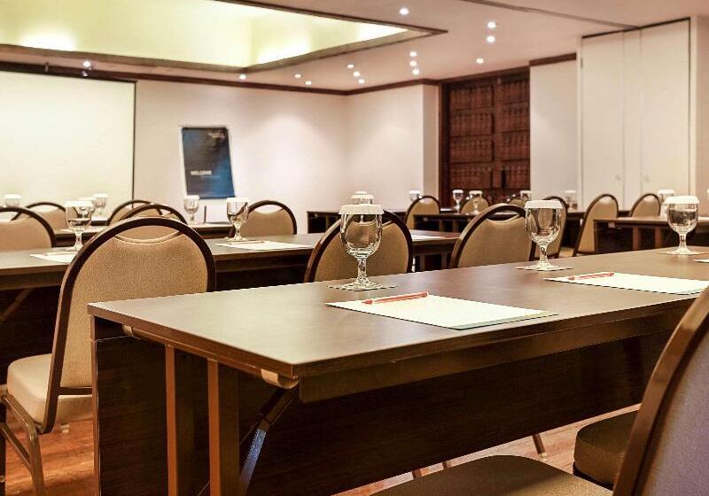 Novotel Lombok Resort & Villas