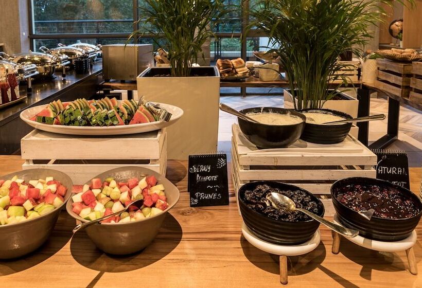 Radisson Blu Hotel Dublin Airport