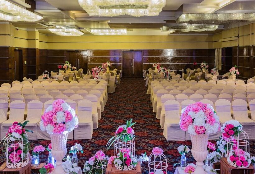 The Residence Hotel & Apartments