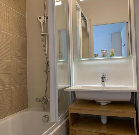 Ambassadeur Hotel   Cherbourg Port De Plaisance