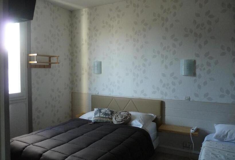 Отель De La Gare