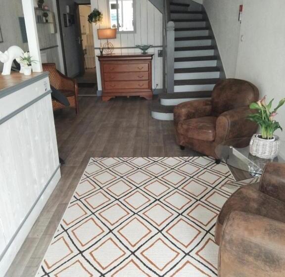 בית מלון כפרי Hôtel Les Thermes