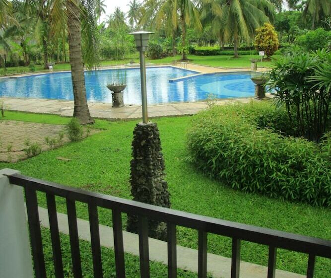 בית מלון כפרי Grand Elty Krakatoa