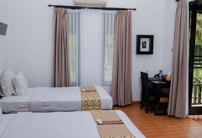 בית מלון כפרי Grand Elty Krakatoa