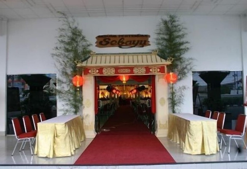 Отель Bahari Inn Tegal