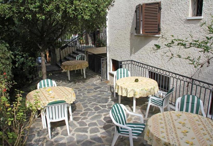 Отель Hôtel Cap Soleil