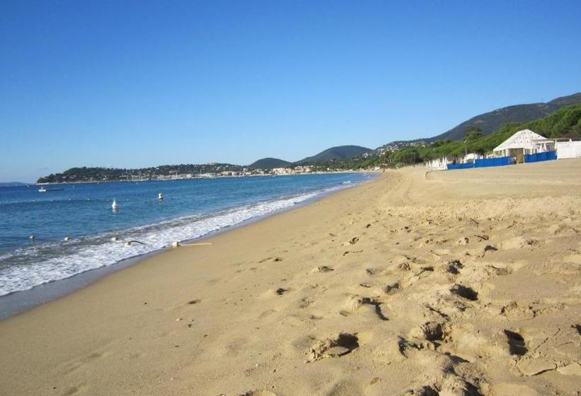 Отель Hôtel Cap Soleil