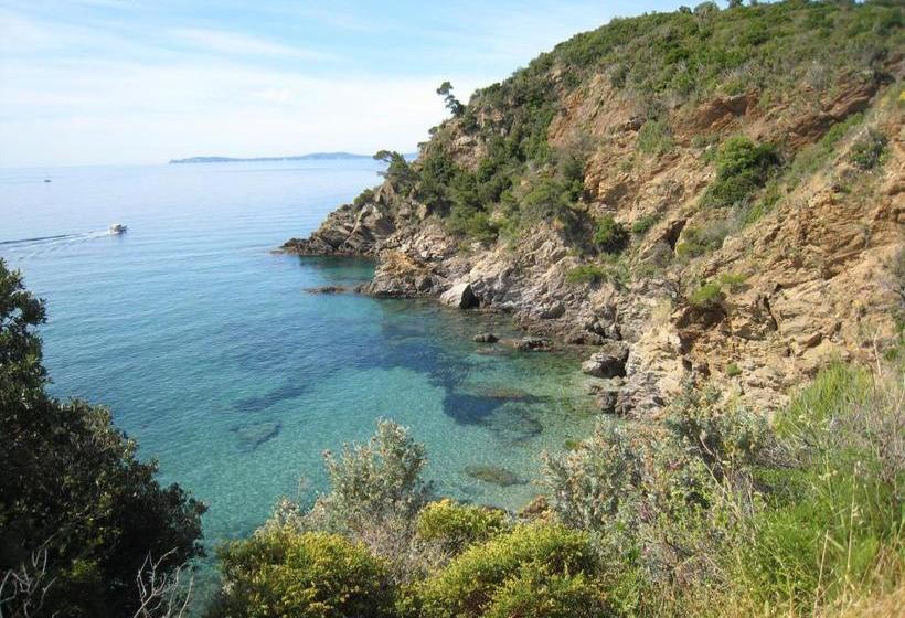 Отель Hôtel Cap Soleil