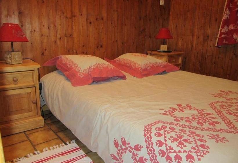 فندق Hôtel Chalet Le Caribou