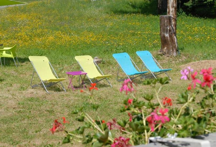 فندق Hôtel Chalet Le Caribou