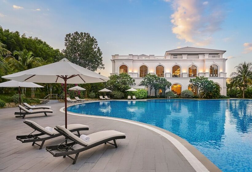 هتل Nha Trang Marriott Resort & Spa, Hon Tre Island