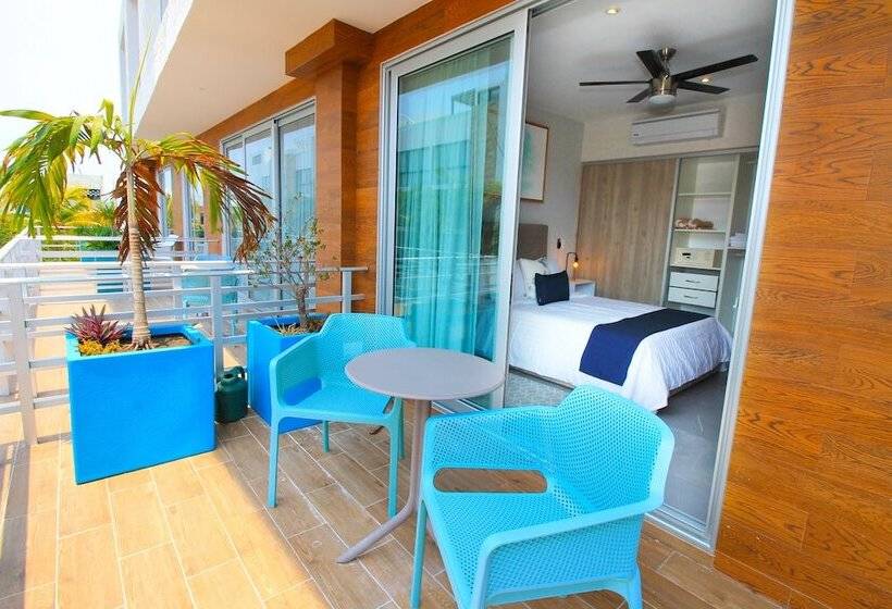 Отель The Gallery Apartments