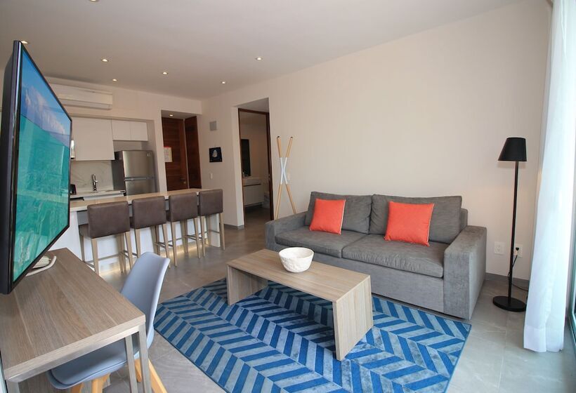 Отель The Gallery Apartments