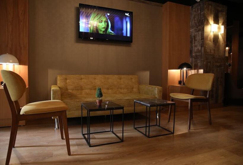 ホテル Roomers Nisantasi