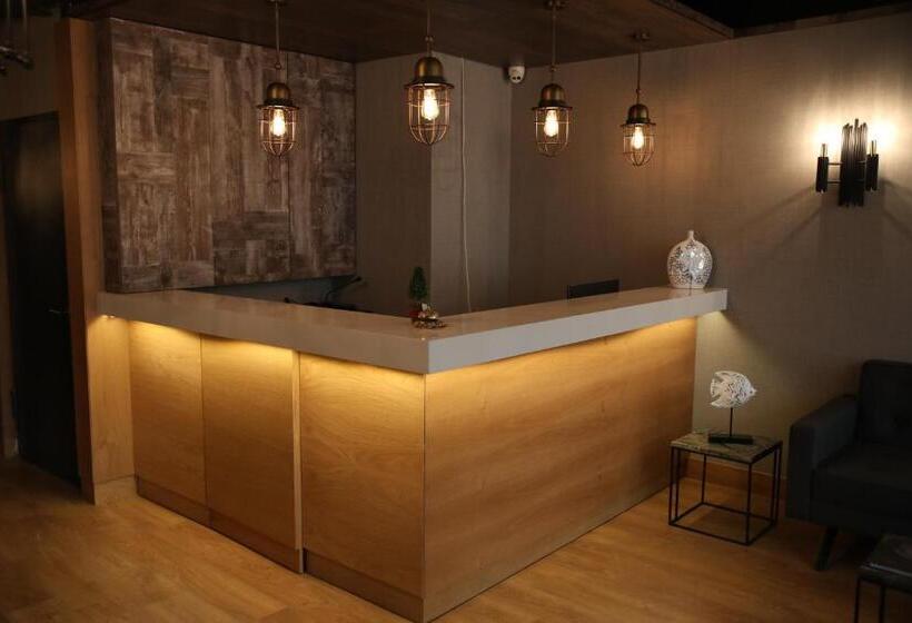 ホテル Roomers Nisantasi