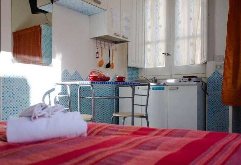 住宿加早餐 Affittacamere Villa Arazurrina