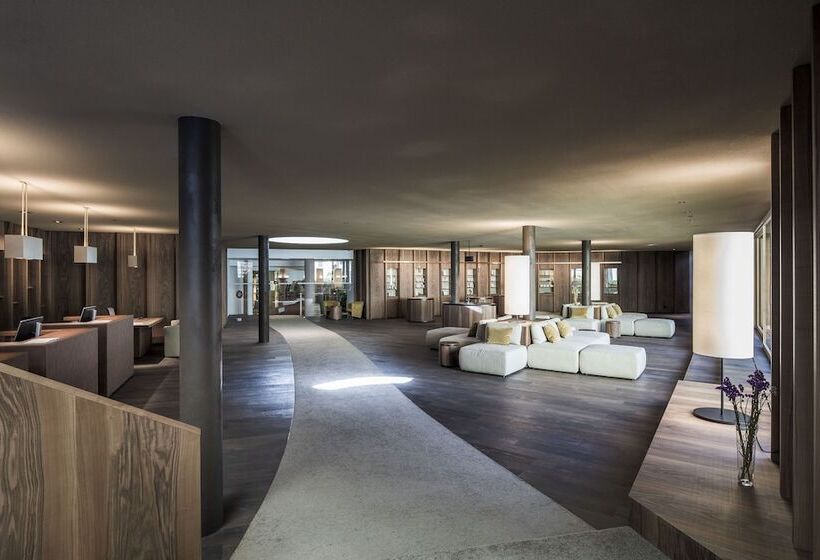 هتل Adler Spa Resort Dolomiti