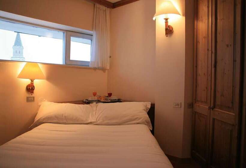 ホテル Alaska Cortina