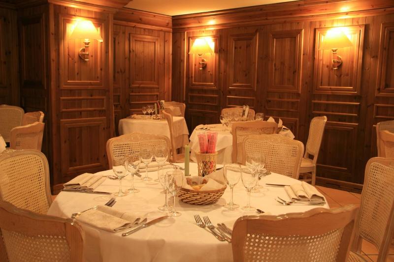 ホテル Alaska Cortina