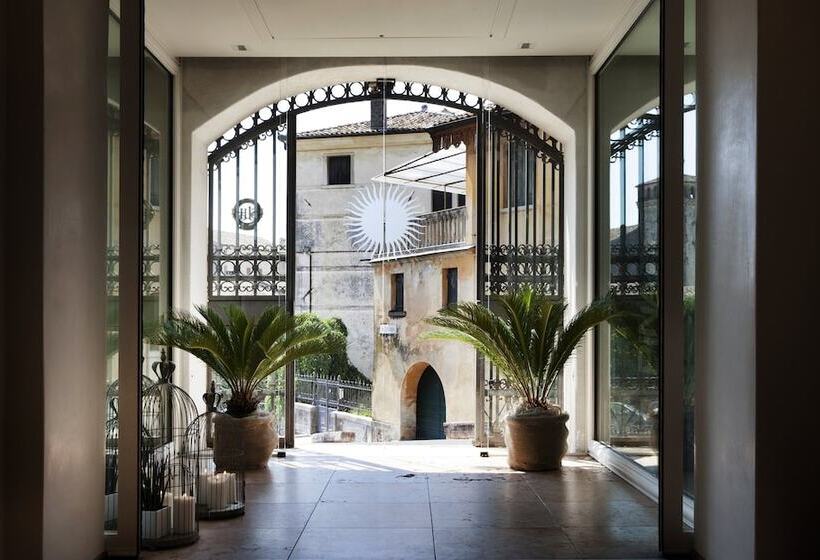 هتل Albergo Al Sole
