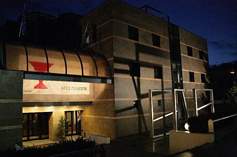 هتل Albornoz Palace