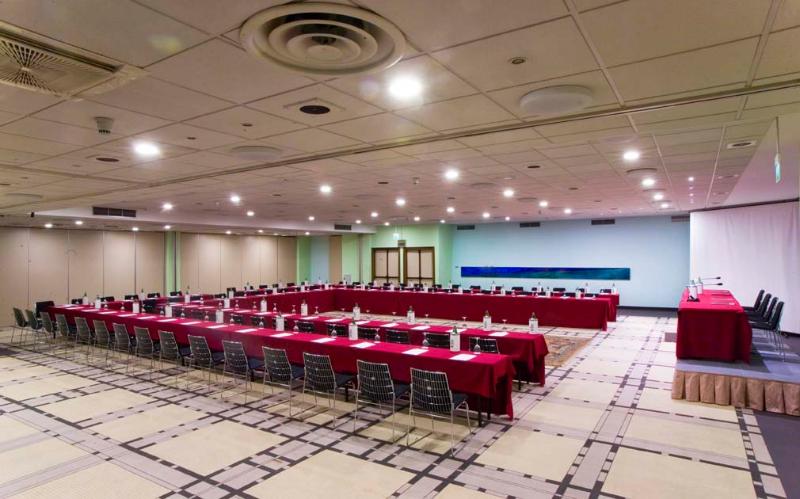 هتل Albornoz Palace