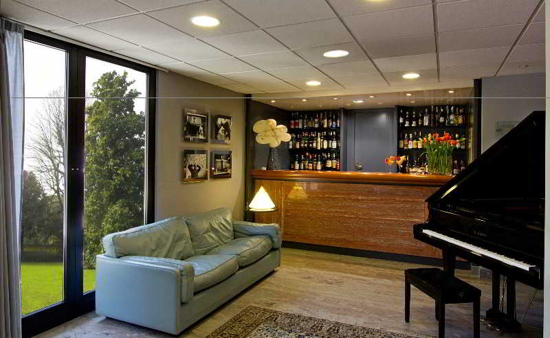 هتل Albornoz Palace