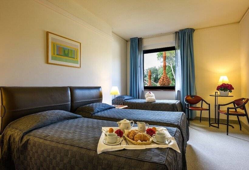 هتل Albornoz Palace