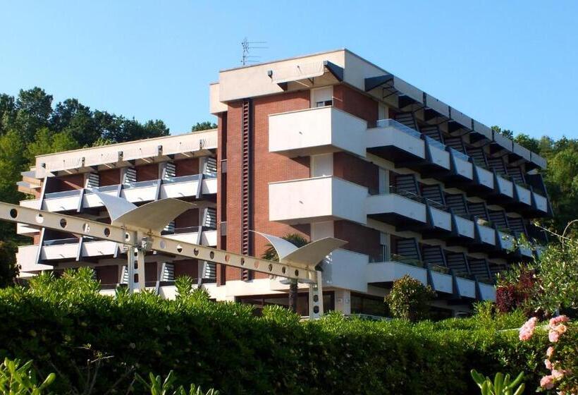 בית מלון כפרי Alexander