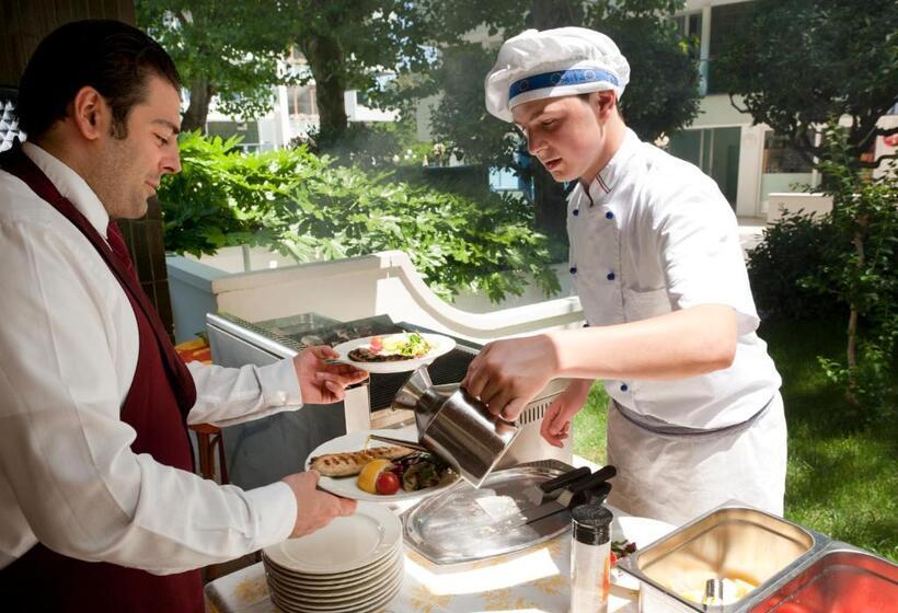 בית מלון כפרי Alexander