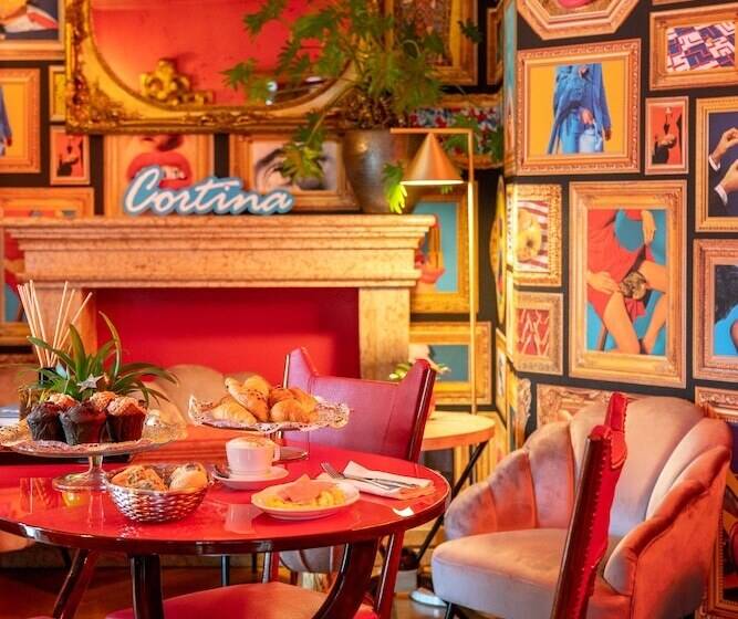 Отель Ambra Cortina Luxury&fashion