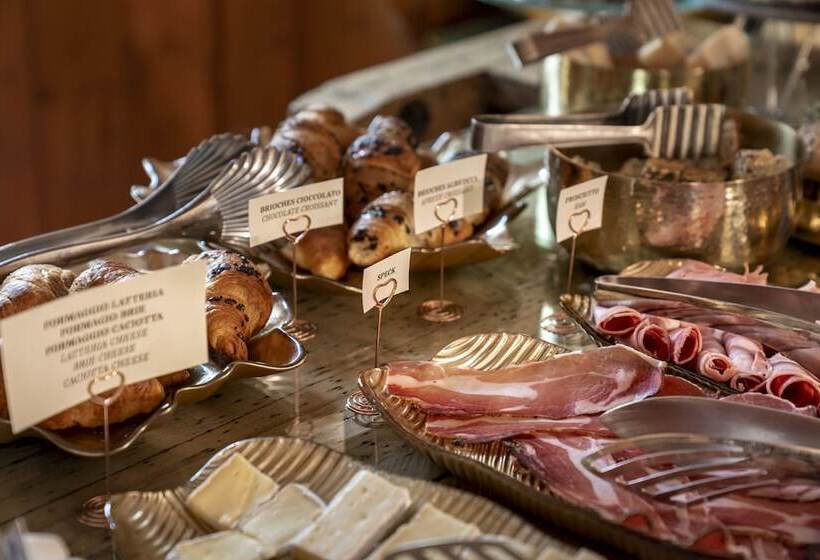 Отель Ambra Cortina Luxury&fashion