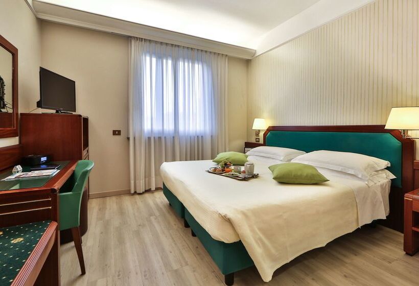 Astoria Sure Hotel Collection By Best Western