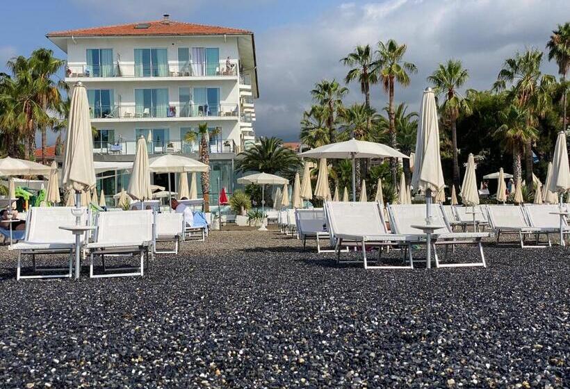 酒店 Caravelle Thalasso & Wellness