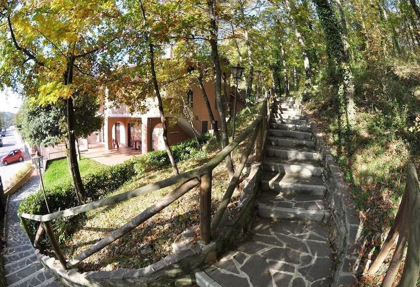 فندق Carpediem Assisi Living Club