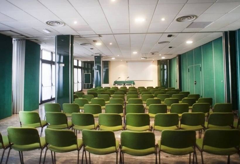 בית מלון כפרי Circeo Park