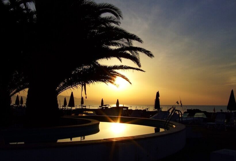 בית מלון כפרי Circeo Park