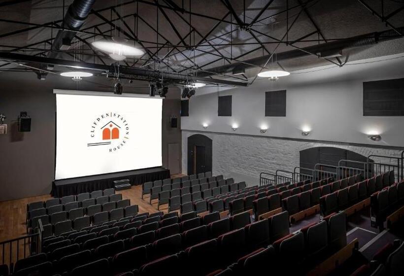 酒店 Clifden Station House