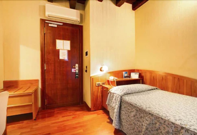 בית מלון כפרי Corot