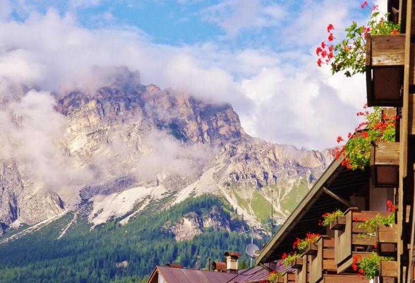 호텔 Cristallino D'ampezzo