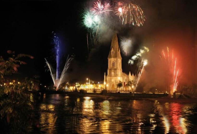 فندق Downhill Inn