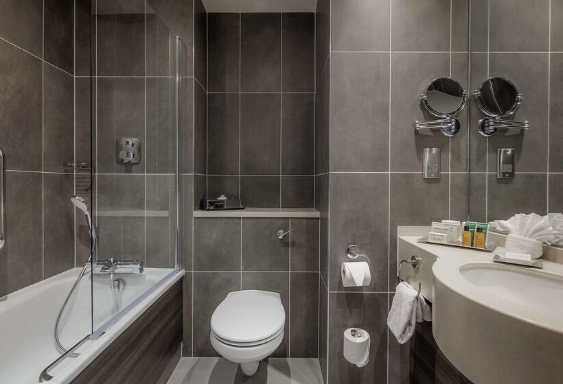 هتل Hilton Dublin