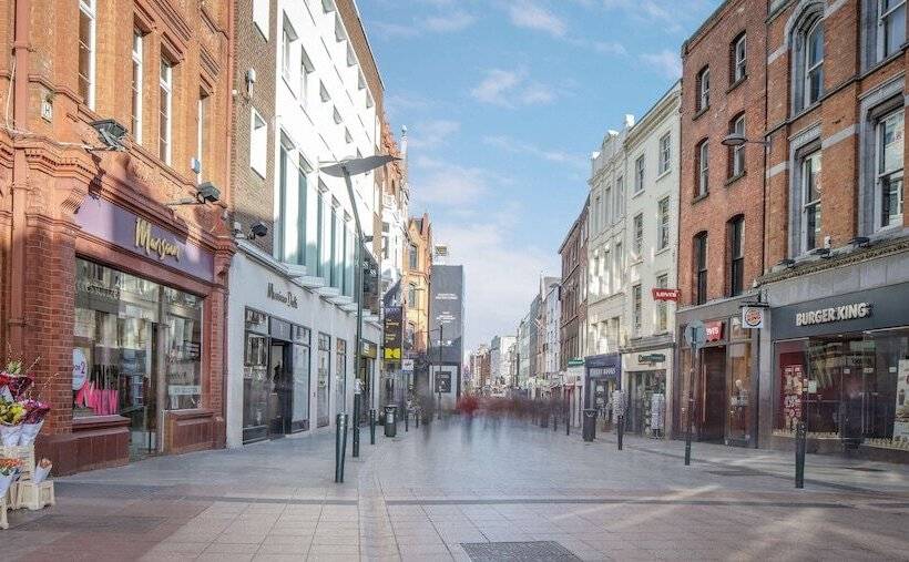 هتل Hilton Dublin