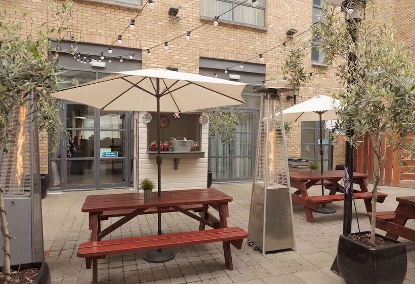 هتل Hilton Dublin